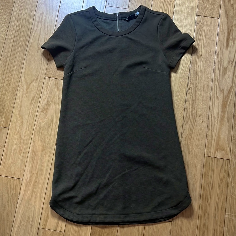 Short comfortable dress